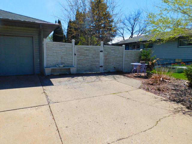 200 Colleen Avenue, Shoreview, MN 55126