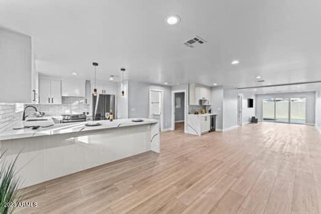 628 W EL PAJARITO Drive, Wickenburg, AZ 85390