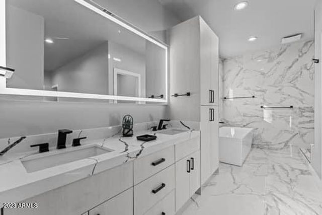 628 W EL PAJARITO Drive, Wickenburg, AZ 85390