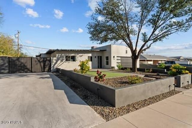 628 W EL PAJARITO Drive, Wickenburg, AZ 85390