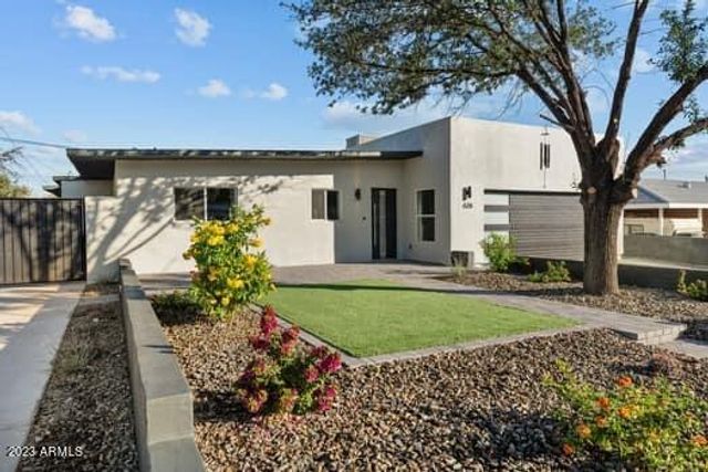 628 W EL PAJARITO Drive, Wickenburg, AZ 85390