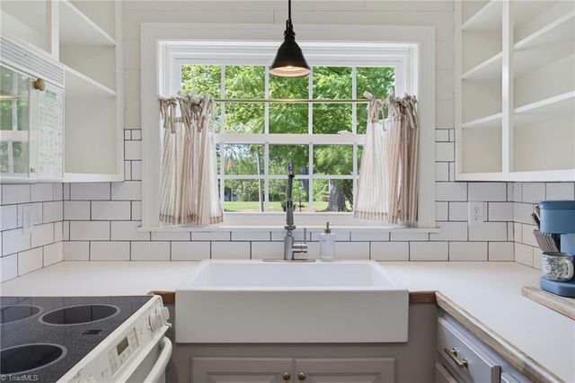 297 Pleasant Grove Church Road, Thomasville, NC 27360