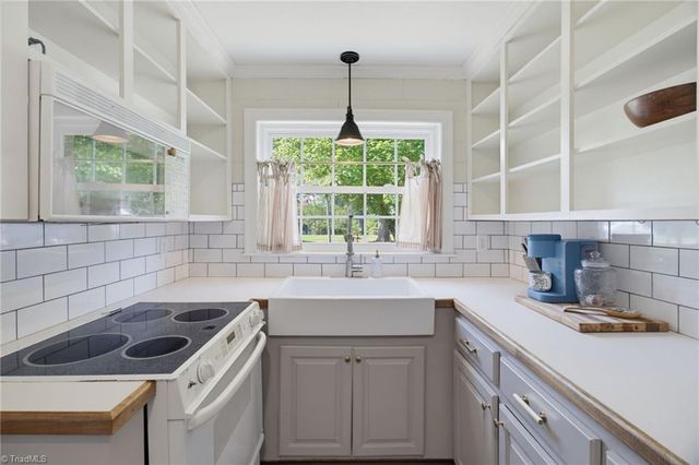 297 Pleasant Grove Church Road, Thomasville, NC 27360