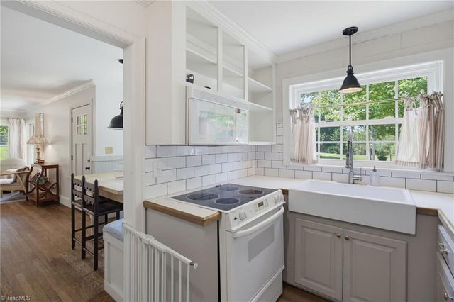 297 Pleasant Grove Church Road, Thomasville, NC 27360