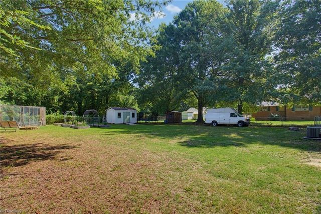 297 Pleasant Grove Church Road, Thomasville, NC 27360