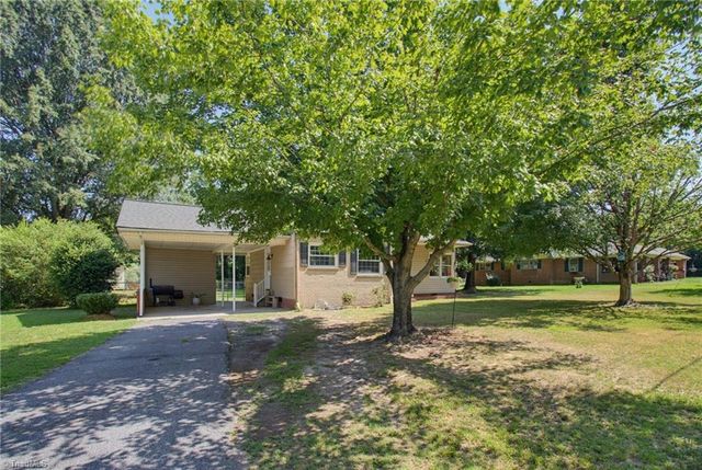 297 Pleasant Grove Church Road, Thomasville, NC 27360