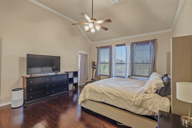 1056 Kaylie Street, Grand Prairie, TX 75052