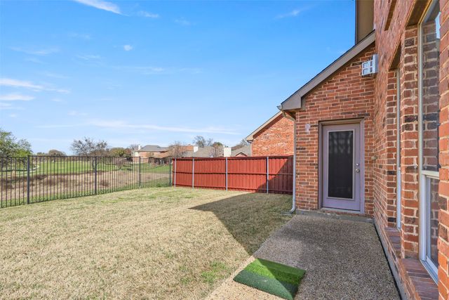 1056 Kaylie Street, Grand Prairie, TX 75052