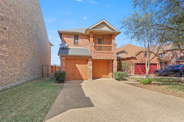 1056 Kaylie Street, Grand Prairie, TX 75052