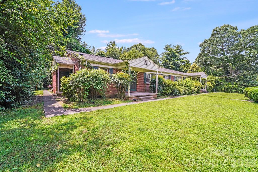 405 W Harvie Avenue B, Gastonia, NC 28052