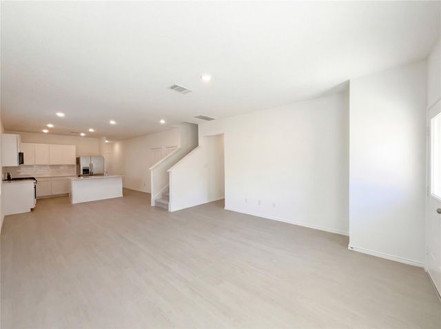 177 Cibolo Creek LOOP, Bastrop, TX 78602