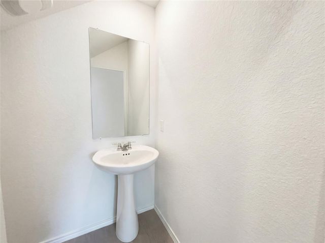 177 Cibolo Creek LOOP, Bastrop, TX 78602