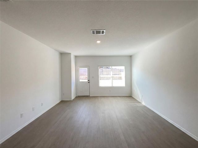 177 Cibolo Creek LOOP, Bastrop, TX 78602