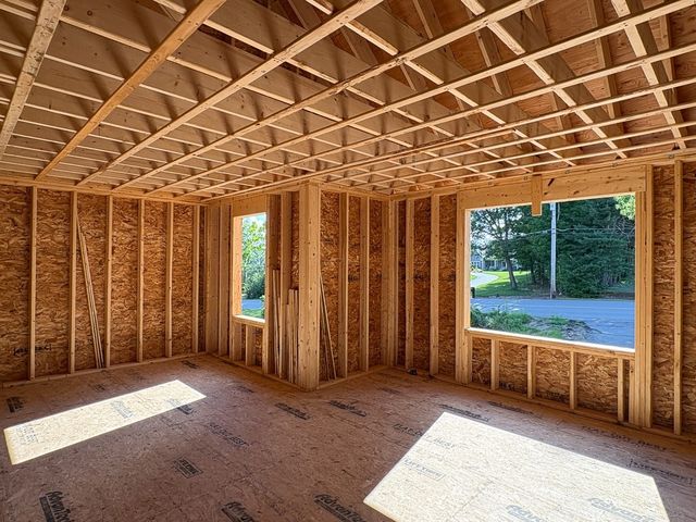 232 West Townsend Rd, Lunenburg, MA 01462