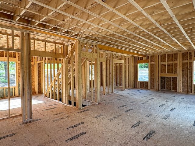 232 West Townsend Rd, Lunenburg, MA 01462