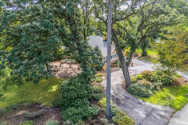 257-259 N Brookdale Lane, Palatine, IL 60067