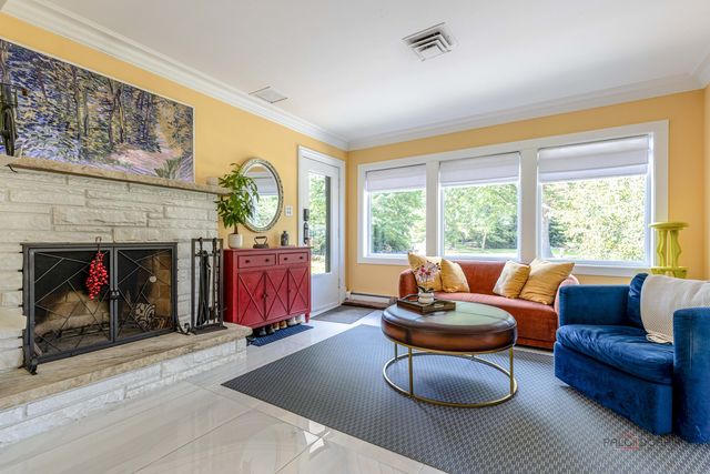 257-259 N Brookdale Lane, Palatine, IL 60067