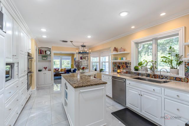 257-259 N Brookdale Lane, Palatine, IL 60067