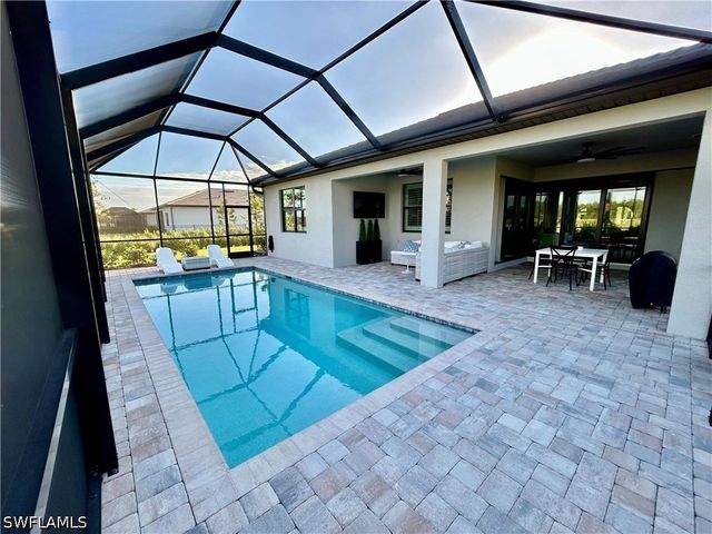 1942 Fresno AVE, Naples, FL 34120