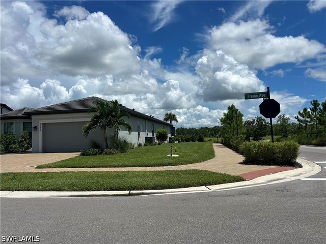 1942 Fresno AVE, Naples, FL 34120