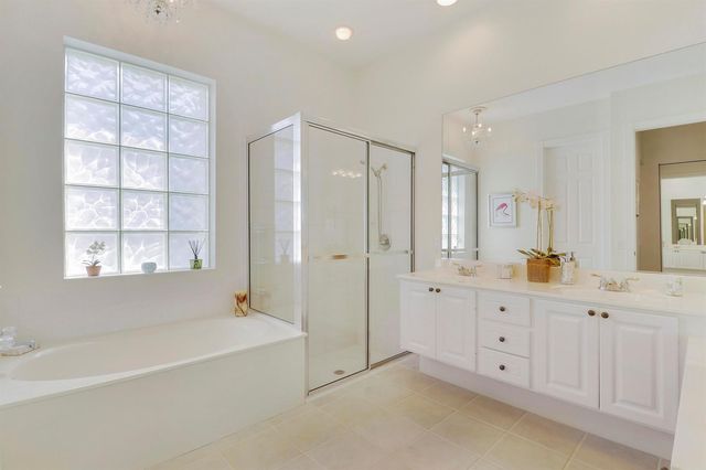 511 SWEET BAY Circle, Jupiter, FL 33458