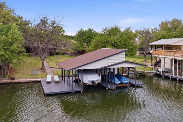 206 E Pheasant RD, Highland Haven, TX 78654
