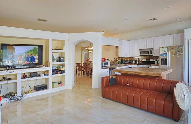13463 SW 27th St, Miramar, FL 33027