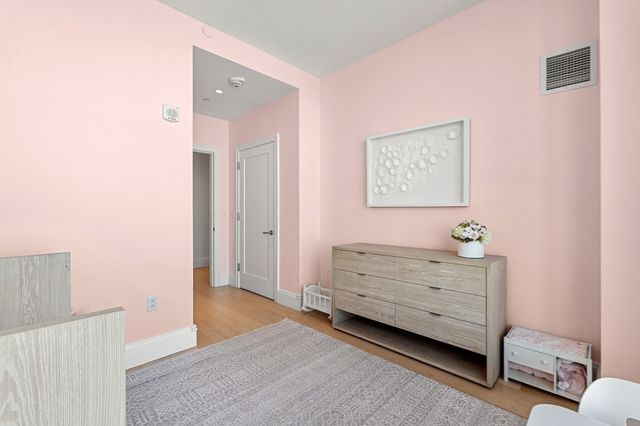 380 Harrison Ave 14-G, Boston, MA 02118