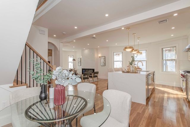 123 Mt Vernon Street 1, Newton, MA 02465