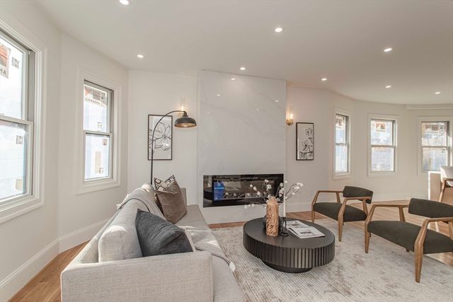 123 Mt Vernon Street 1, Newton, MA 02465