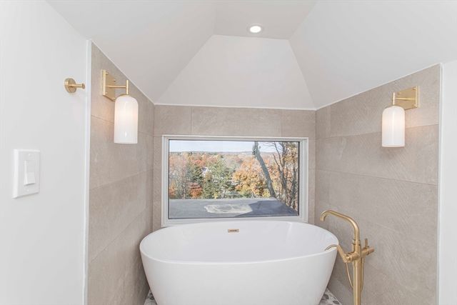 123 Mt Vernon Street 1, Newton, MA 02465