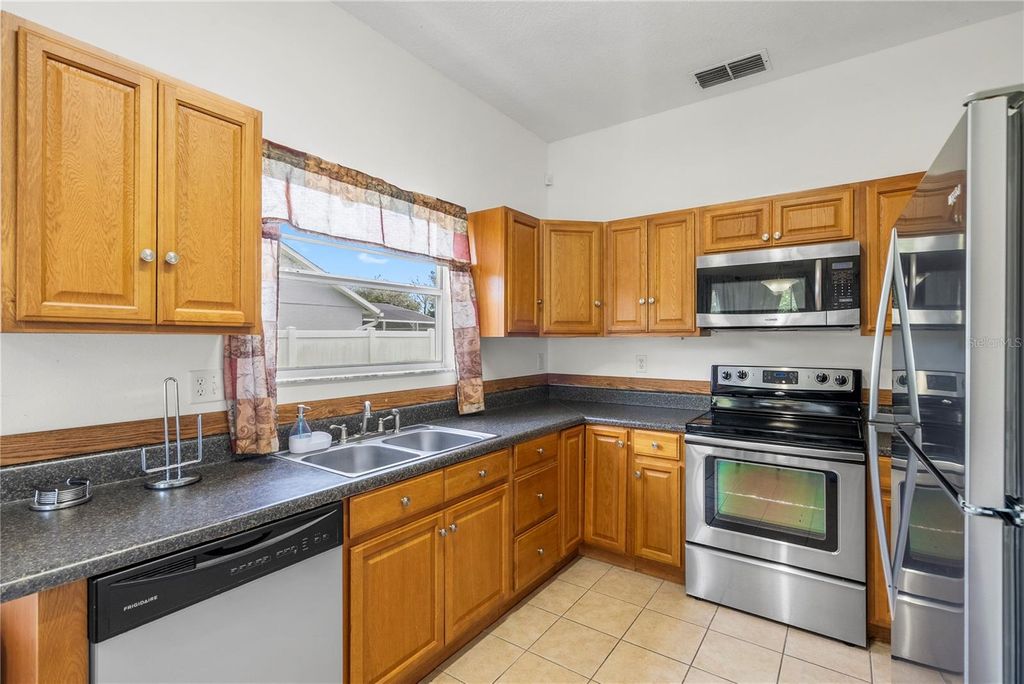 Image 19 of property listing at 2233 ARDON AVENUE, Orlando, FL 32833