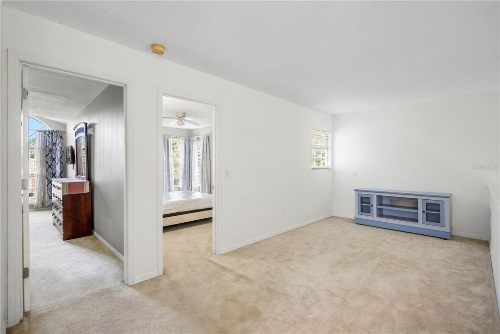 Image 23 of property listing at 2233 ARDON AVENUE, Orlando, FL 32833