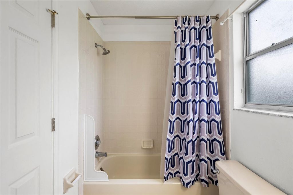 Image 30 of property listing at 2233 ARDON AVENUE, Orlando, FL 32833