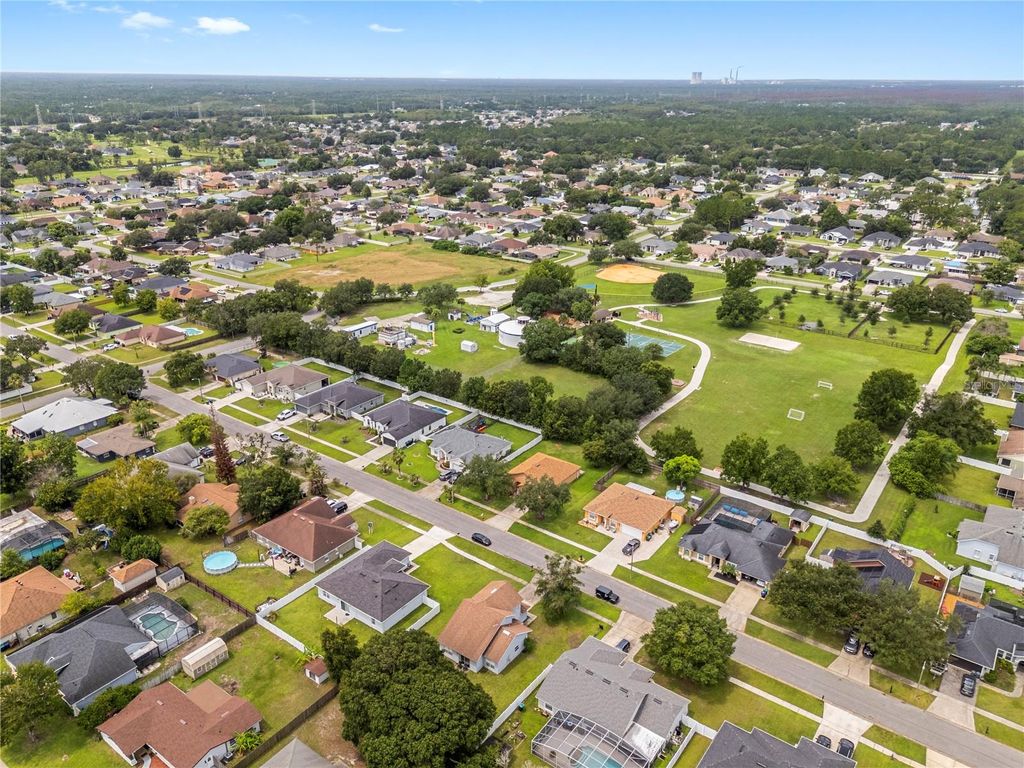 Image 48 of property listing at 2233 ARDON AVENUE, Orlando, FL 32833