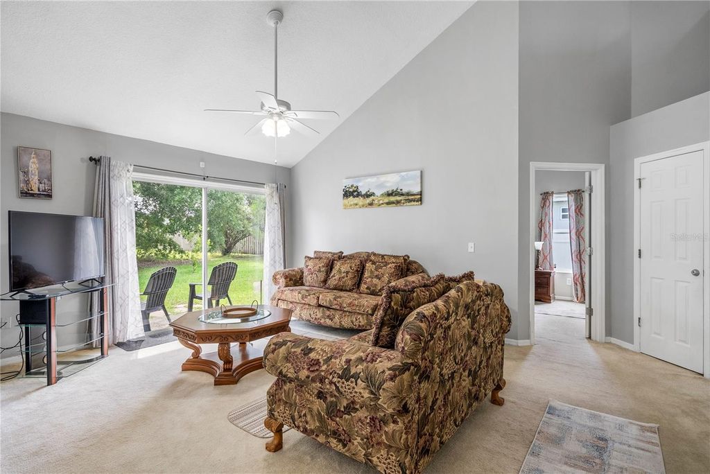 Image 10 of property listing at 2233 ARDON AVENUE, Orlando, FL 32833