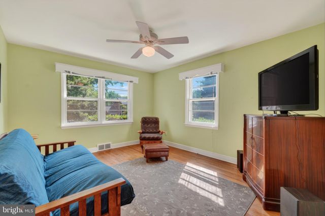 510 W CLEARVIEW AVE, Wilmington, DE 19809