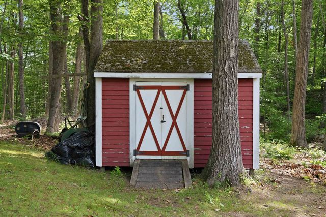 5 Council Tree Lane, Wolfeboro, NH 03894