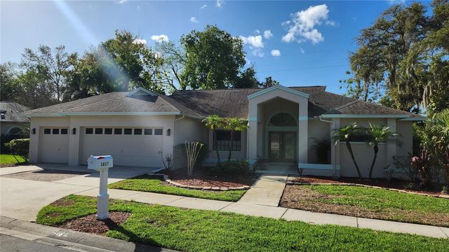 3037 CREST DRIVE, Clearwater, FL 33759