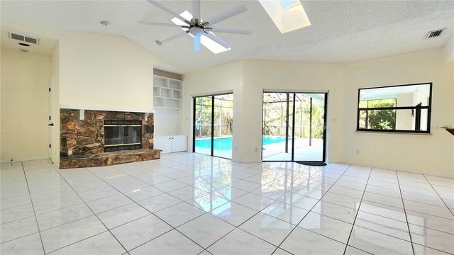 3037 CREST DRIVE, Clearwater, FL 33759