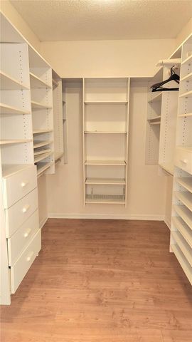 3037 CREST DRIVE, Clearwater, FL 33759