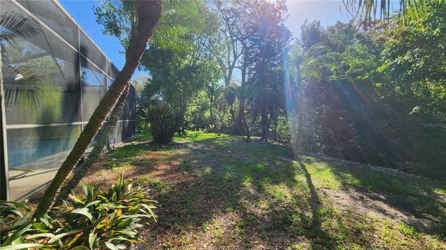 3037 CREST DRIVE, Clearwater, FL 33759