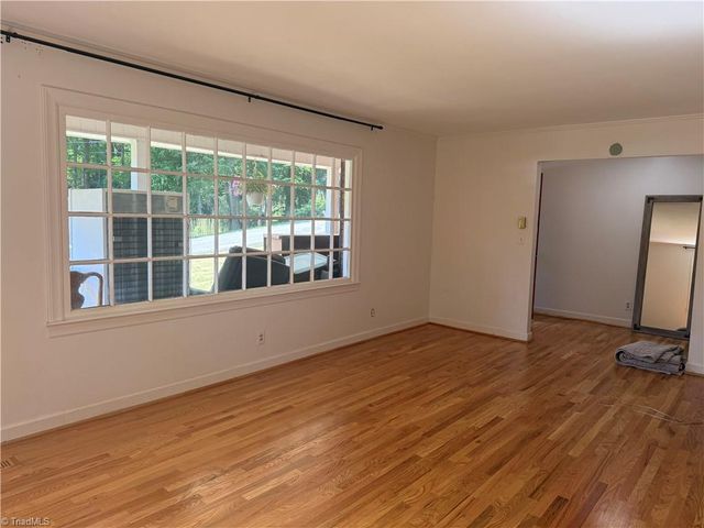 125 James Street, Elkin, NC 28621