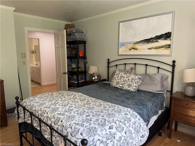 125 James Street, Elkin, NC 28621