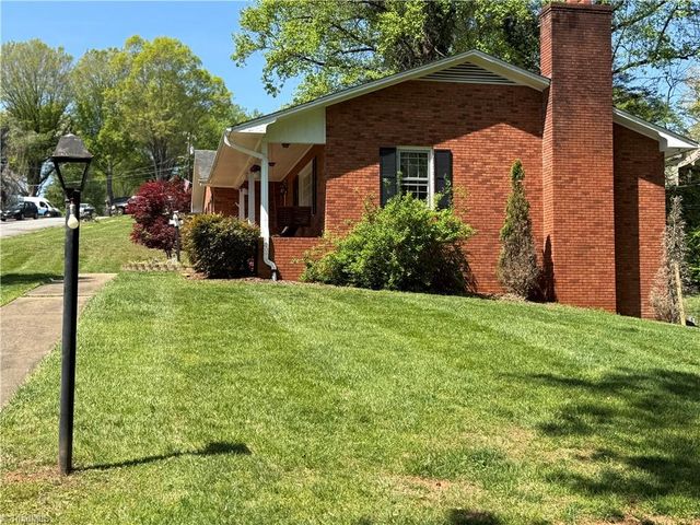 125 James Street, Elkin, NC 28621