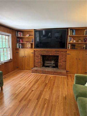 125 James Street, Elkin, NC 28621