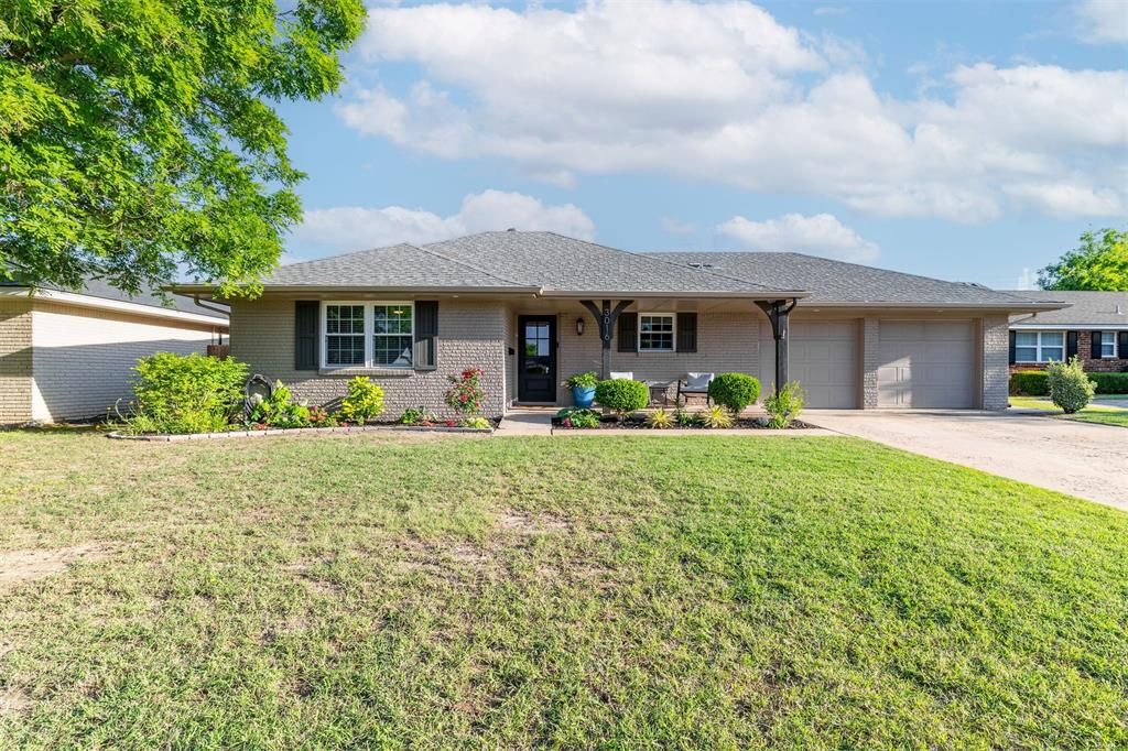 Image 1 of property listing at 3016 Orlando Road, Oklahoma City, OK 73120