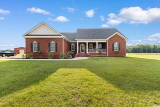 813 Sisters Rd., Loris, SC 29569