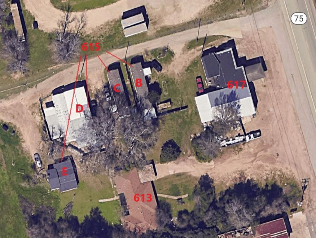 613, 615 & 617 N Highway 75, Willis, TX 77378