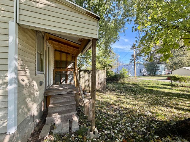 811 S Connor Avenue, Joplin, MO 64801